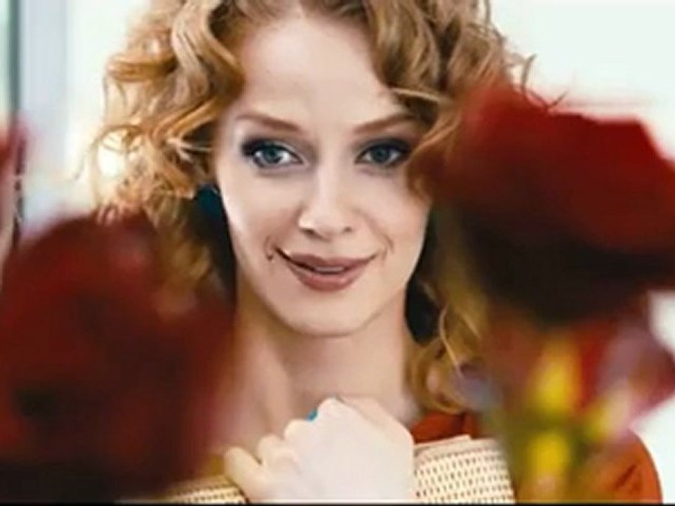 СЛУЖЕБНЫЙ РОМАН 2011 НАШЕ ВРЕМЯ СКАЧАТЬ DVD!!!