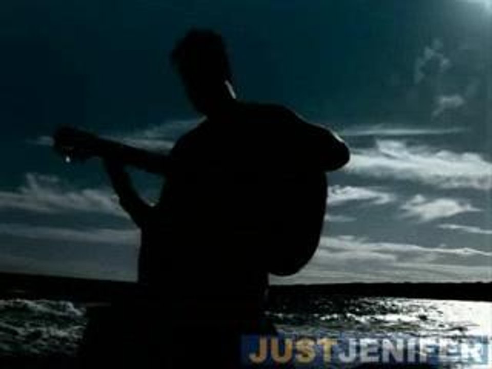 JENIFER JUNTO AL SOL