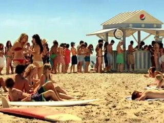 Anuncio Spot Diet Pepsi con Sofia Vergara y David Beckham en la playa. Abril 2011