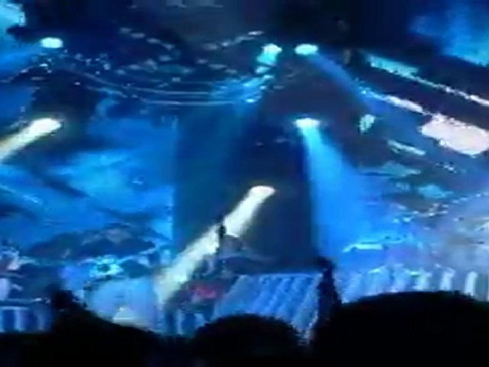 19_Lena singt Satellite Konzert Hamburg 20042011