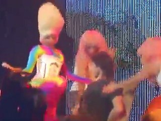 O χορός της Νίκι Μινάζ με τον Στιβ Νας