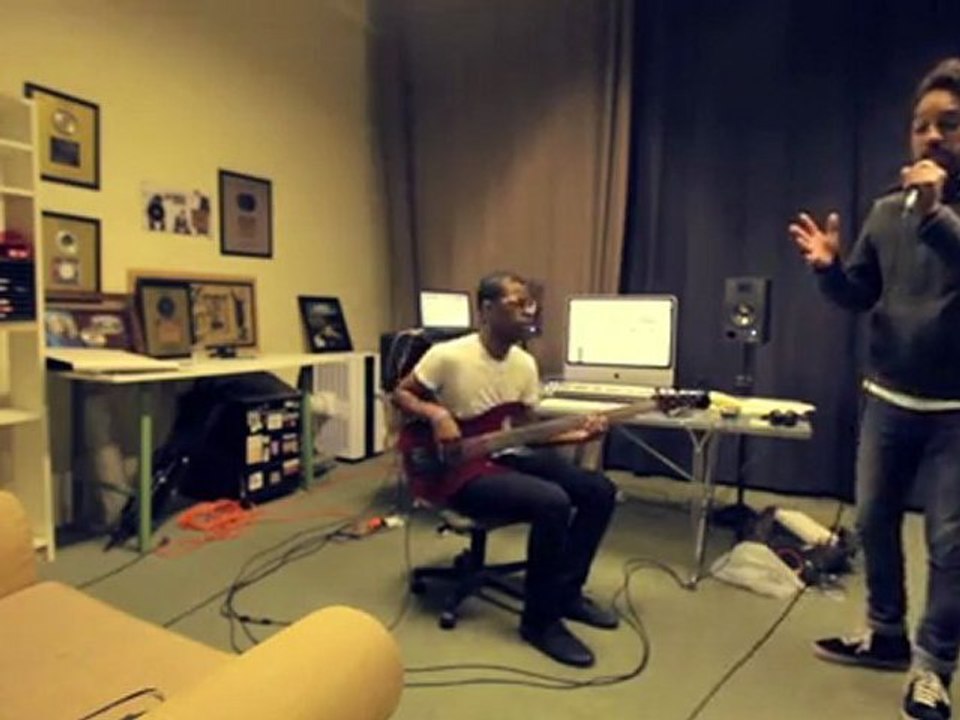 Pigeon John en Live - Buttersoft Seats - Dragon Slayer