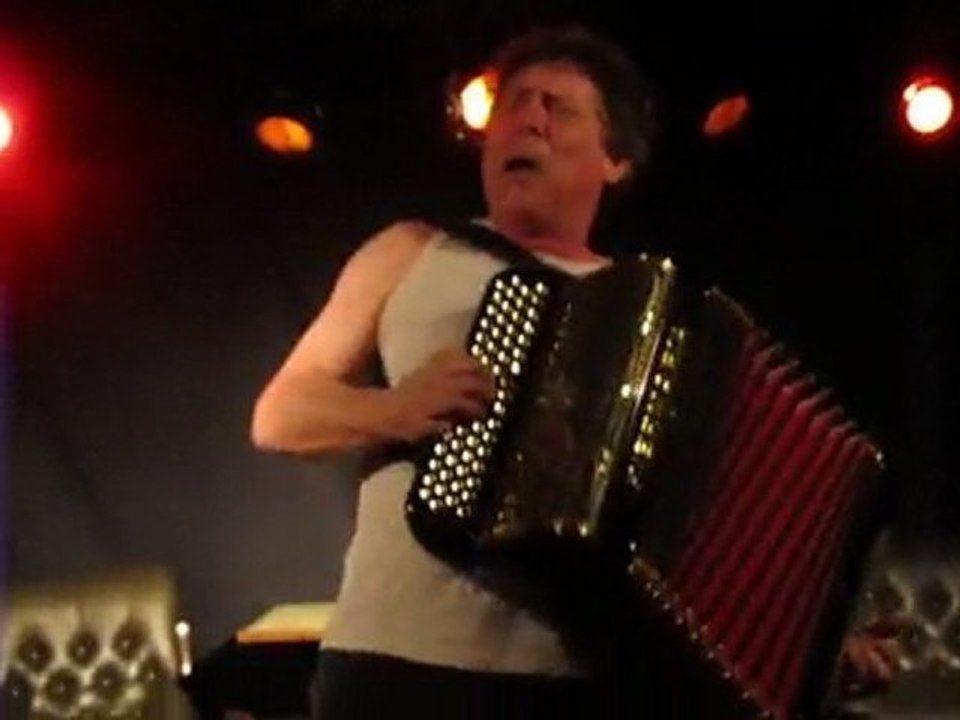 C. Paccoud aux Valseuses Lyon avril 2011" ça ira