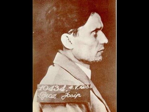 Nad Kraljevom ziva vatra seva