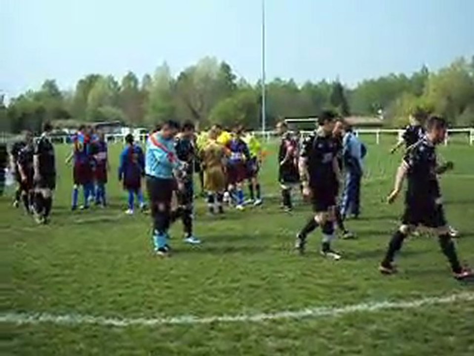 cerisy pigeonnier 17 04 2011 002