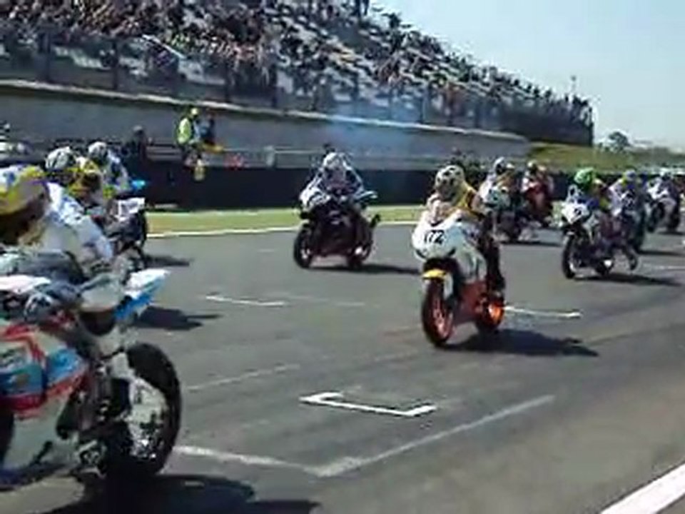 DEPART MICHELIN POWER CUP FINALE A MAGNY COURS