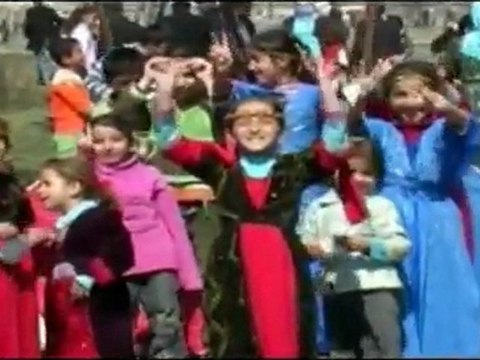 halit bilgiç ÖZGÜRLÜK ÇİÇEĞİMSİN ( 2009 ORJİNAL KLİP )