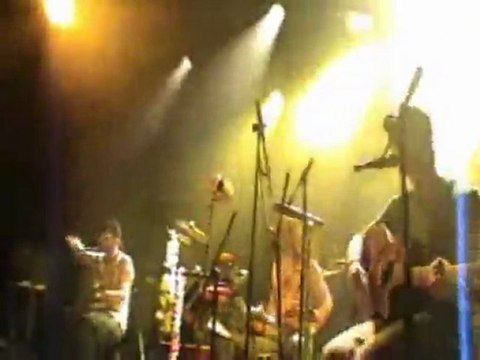 Live Harlan Elison @ L' Akwaba - Love is My Religion (Ziggy Marley) [LIVE]