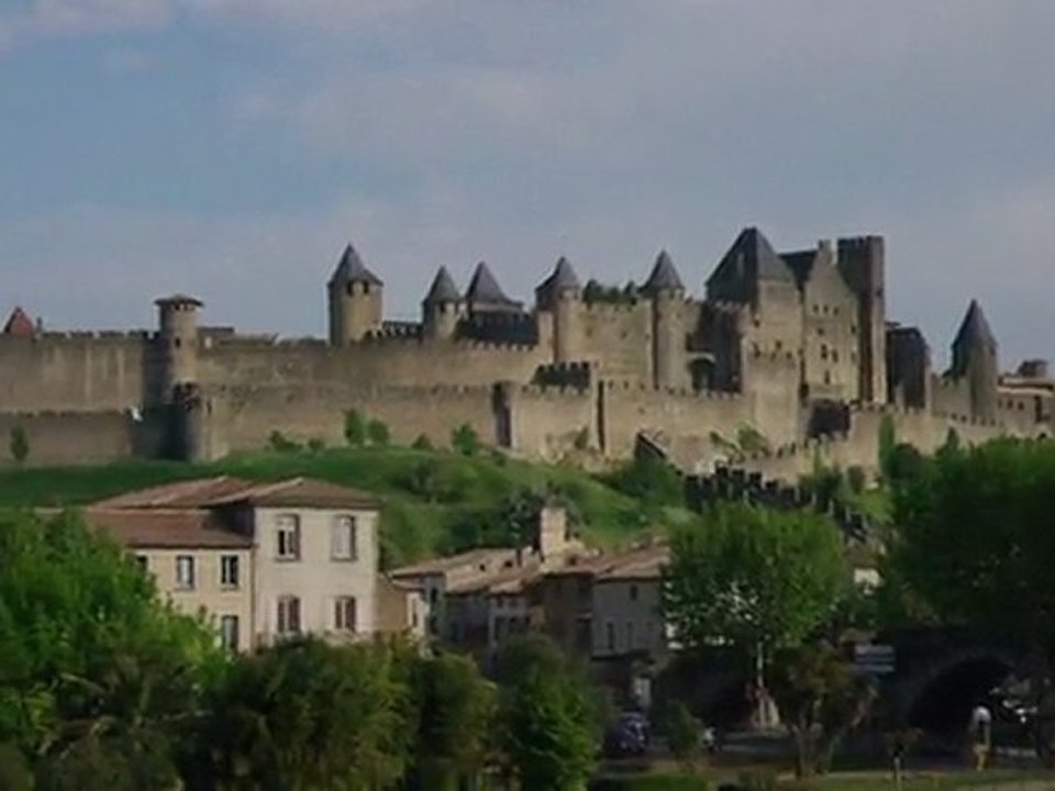 Les Jeunes Socialistes de l'Aude - Action contre l'Extrême-Droite et pour le Rassemblement de la Gauche en 2012 - 21/04/2011