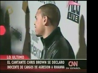 El cantante Chris Brown se declaró inocente deagredir a su p