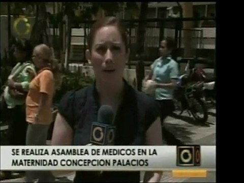 Médicos de la Maternidad Concepción Palacios se reúnen para