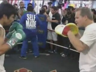 Boxe: Pacquiao si mette a cantare