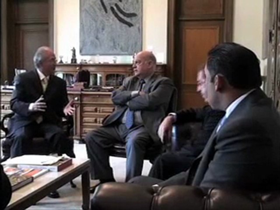 Gobernadores venezolanos se reúnen con Secretario General de