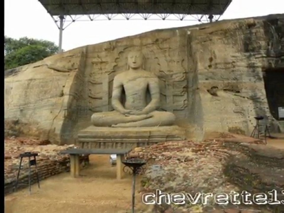 grand Bouddha couché