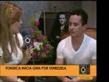 El artista colombiano Fonseca concede una entrevista a Globo