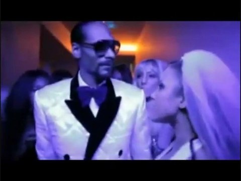 Snoop Dogg - Sweat (David Guetta Remix) (official video) [ keepvid.com]