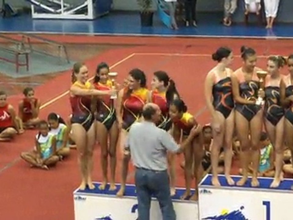 2011.04.17-equipesLePort_Podium.wmv