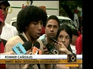 Una marcha de estudiantes de bachillerato y otros parte de P