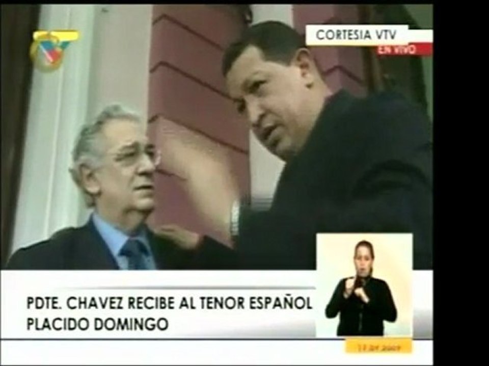 Imágenes del recibimiento del tenor Plácido Domingo por part