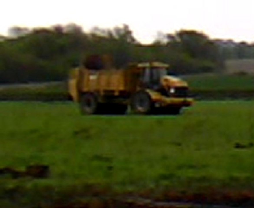 MOV0018A épandage de fumier avec terra gator