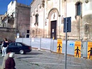 MATERA ZTL IN PIAZZA DUOMO 22-4-2011