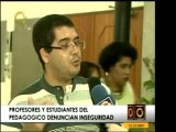 Profesores y alumnos del Instituto Pedagógico de Caracas rel