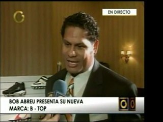 Bob Abreu lanzó una línea de calzado llamada B-Top. El pelot