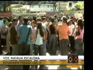 Estudiantes del instituto Pedagógico de Caracas reclaman las
