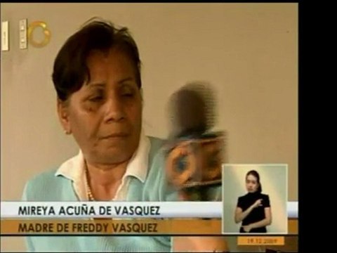 Madres de notarios actualmente acusados por diversos cargos