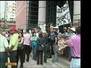 Habitantes de La Candelaria y copropietarios del Sambil exig