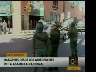 La Asamblea Nacional amaneció reforzada con GN y tanquetas.