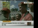 El Pdte. Chavez condecora a militares que quienes junto a él