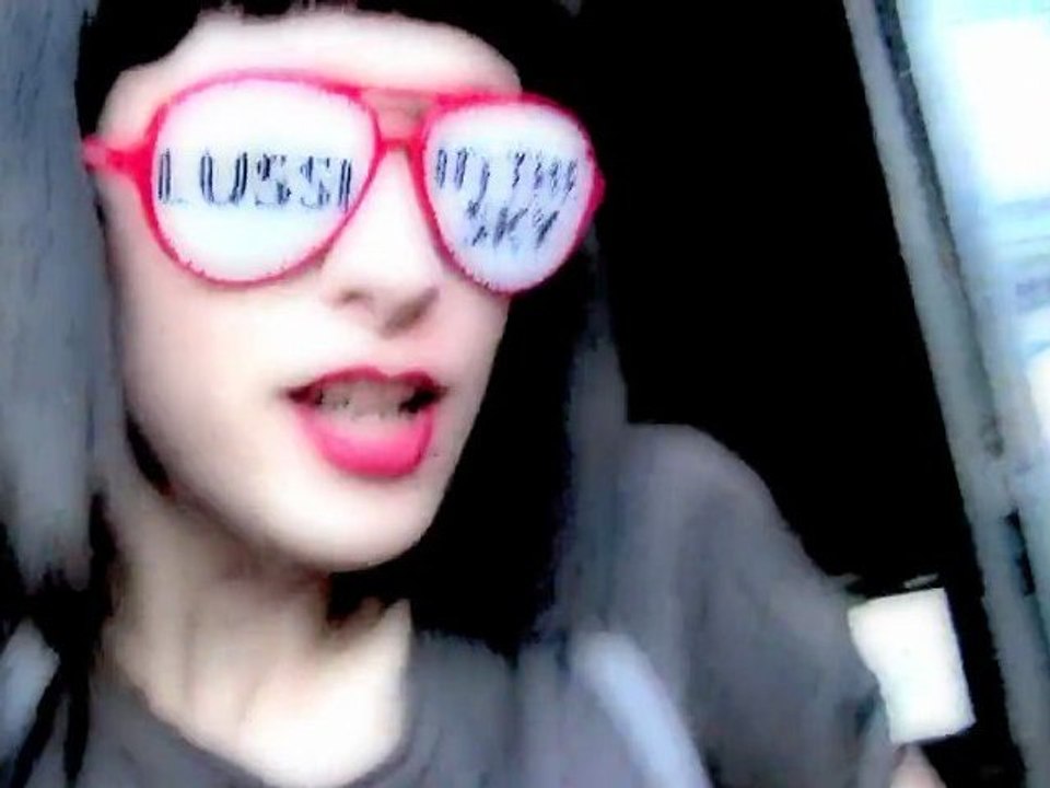 Lussi in the sky - En attendant le VRAI clip de Whole lotta love...