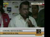 Director de la ONA en entrega de equipos al programa 