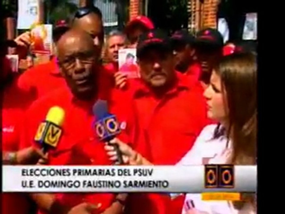 El precandidato Aristobulo Isturiz manifiesta su emoción por