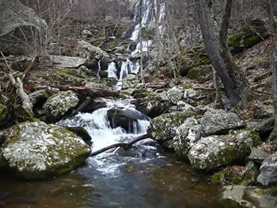 Dark Hollow Waterfalls