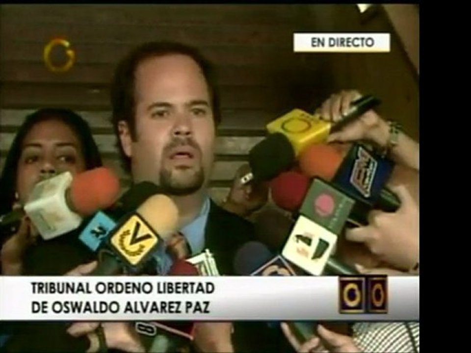 Tribunal otorga libertad condicional a Oswaldo Álvarez Paz.