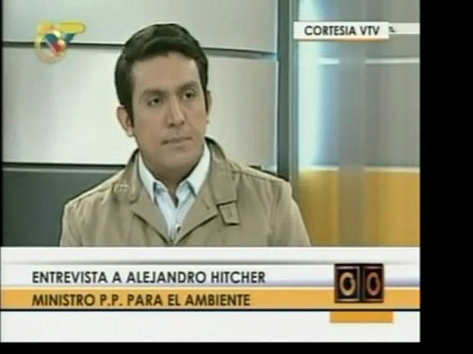 Ministro del P.P. para el Ambiente, Alejandro Hitcher, niega