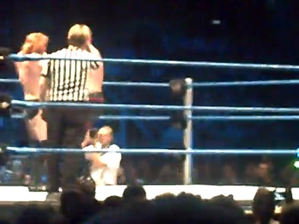 Heath SLATER (en duo avec Justin GABRIEL) "ramasse" avec BIG SHOW & KANE - 22 avril 2011 LIEVIN