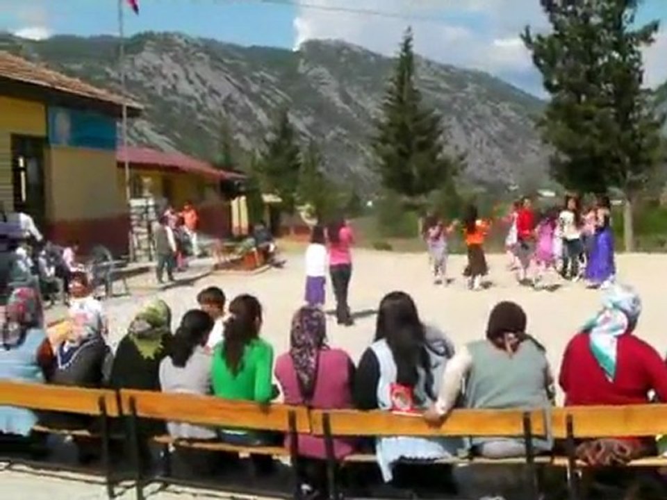 Anamur Güleç Köyü 23 Nisan2011