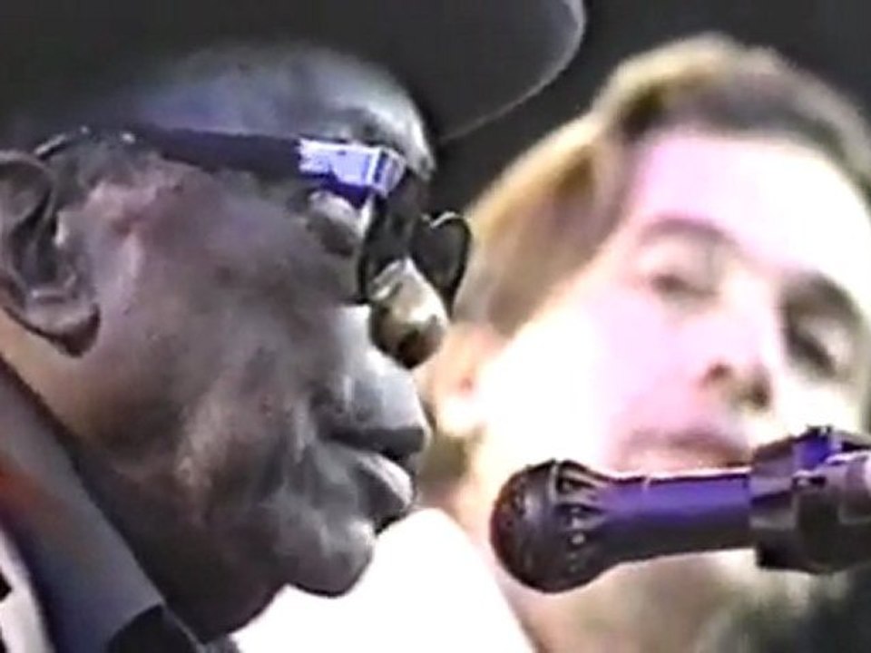 John Lee Hooker & Ry Cooder - It Serves Me Right To Suffer HD