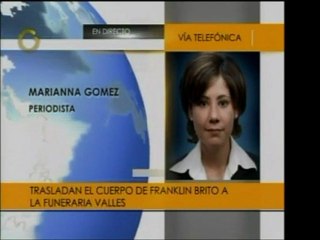 La familia Brito se translada a la Funeraria Vallés junto co