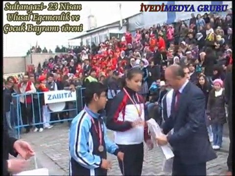 Suttangazi 23 Nisan Ulusal Egemenlik ve Çocuk Bayramı töreni