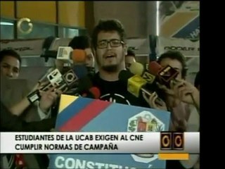 Estudiantes de la UCAB acudieron al CNE a exigirle que haga