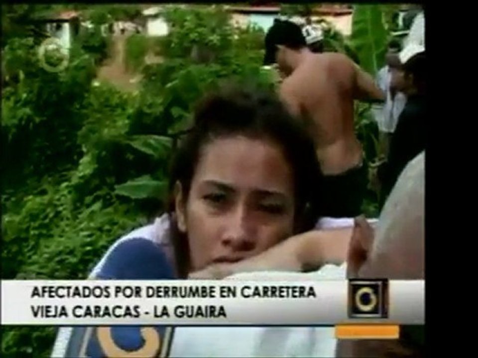 Un derrumbe en la carretera vieja Caracas - La Guaira deja s