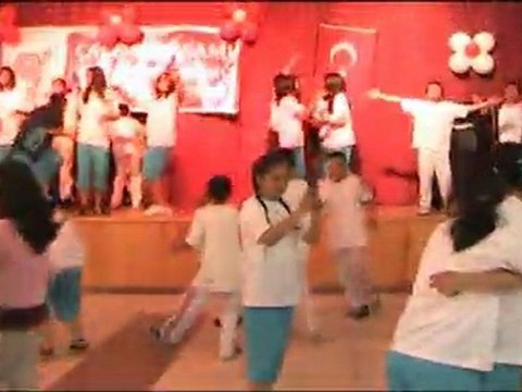 ÇYDD-Milli Eğitim Müdürlüğü İşbirliği İle 23 Nisan 2011 Çocuk şenliği Yapıldı