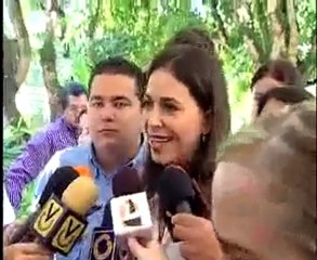 La candidata Marìa Corina Machado ejerciò su derecho al voto