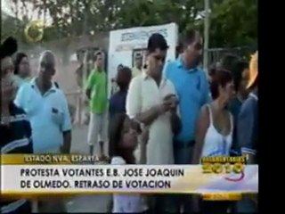 Protesta de votantes en la E.B. José Joaquín de Olmedo de Nu