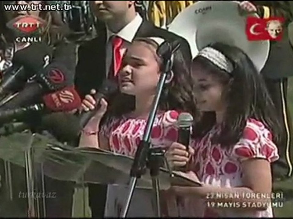 5 Çocuklar ve Şiirler 23 Nisan kutlamaları 2011