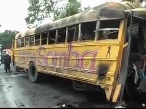 12 MUERTOS Y 12 HERIDOS EN ACCIDENTE DE UN AUTOBÚS QUE TRASL